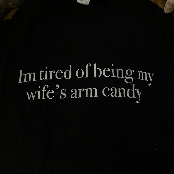 black tshirt - Picture 4 of 4